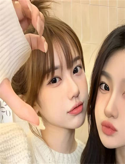 摄影技巧：《悉达多》无人机拍摄的视角与稳定性——解读作品背后的深层含义